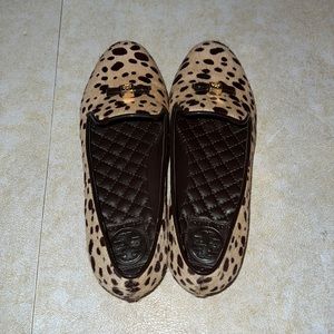 Tory Burch flat leopard shoes
